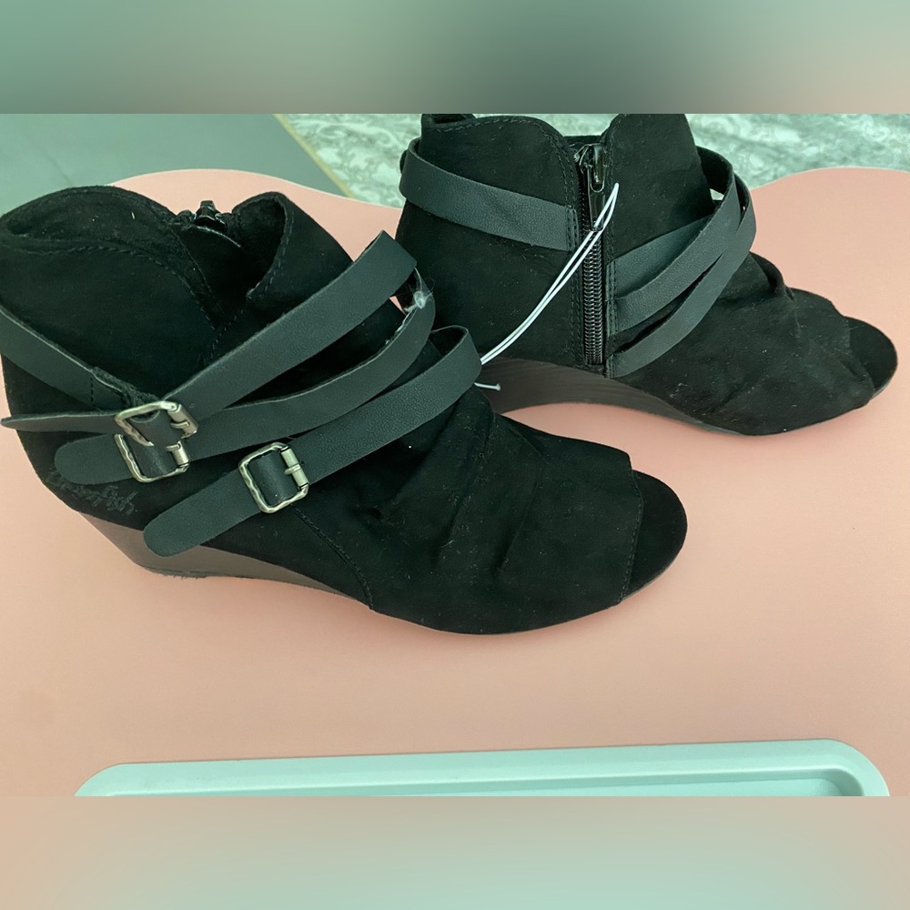 Size 7, Blowfish peep toe wedges. New. A bit smushed from storage. See pics